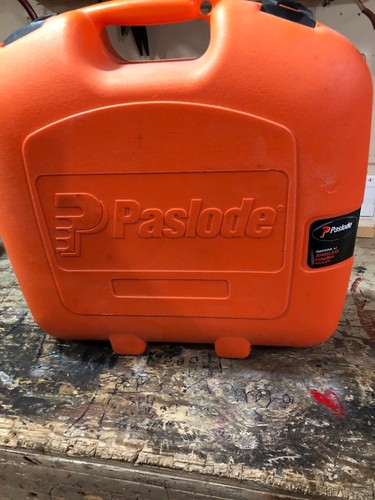 Paslode 902400 Angled Cordless Lithium Ion Finish Nailer