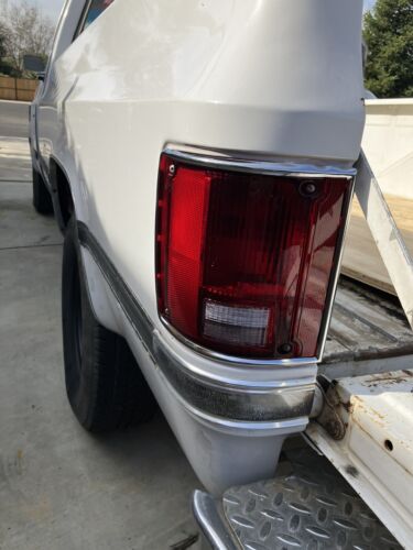 Free Shipping 1973-1991 Chevrolet C10 K10 GMC Tail Lights