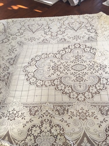 Vintage Lace Table Cloth Tablecloth Floral Rectangular 60 x 85 Off White Poly