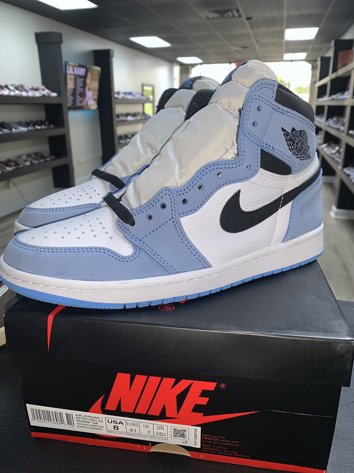 Nike Air Jordan 1 Retro High OG University Blue 555088-134 Mens Sz Pre  Owned NDS: купить с доставкой из США, цена 45 421 руб - (234514131321)