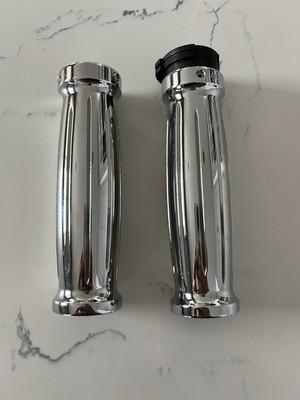 Accutronix Custom Gothic Diamond Style Chrome Hand Grips for Harley Throttle ...