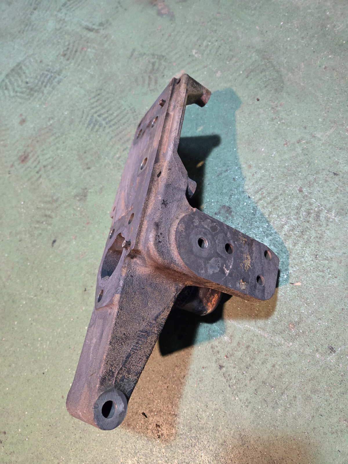 03-07 Dodge Ram Cummins 5.9L Engine Bracket 3957252 3957251 bracket - Picture 4 of 6