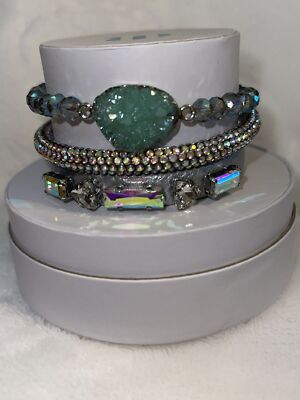 Bomb Party Holiday Stacks