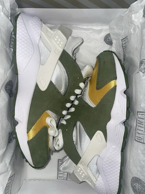 Size 4 - Nike Stussy x Air Huarache LE 2021 Dark Olive