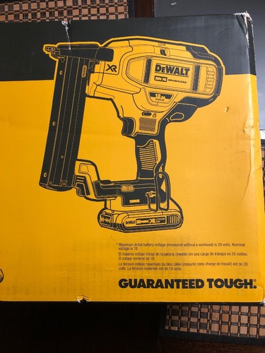Dewalt DCN681D1 20V XR Cordless 18GA Narrow Crown Stapler Kit ~NIB~