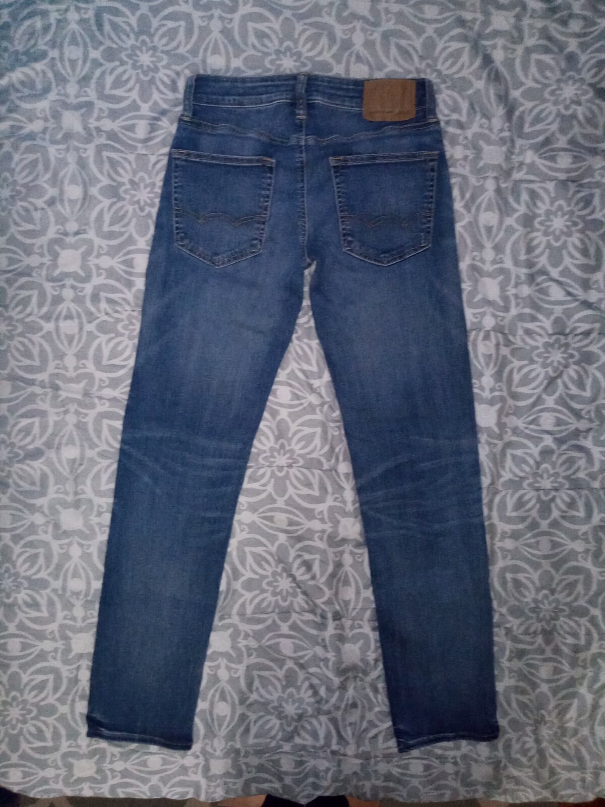 Джинсы American Eagle Slim Straight 