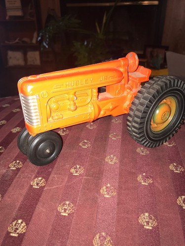 VINTAGE DIE-CAST HUBLEY JR FARM TRACTOR