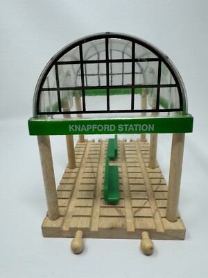 KNAPFORD STATION 6-post 1997 Thomas Train Wooden Railway Clickity-Clack Track
