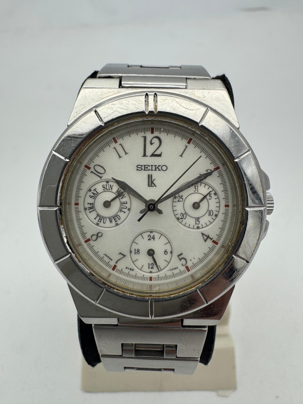Vintage Seiko LUKIA 5Y89-0B20 Arabic Dial Woman Quartz Watch