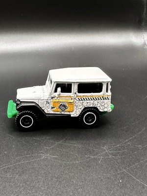 2015 Matchbox Jurassic World 1968 F340 Toyota Land Cruiser- ERROR CAR DATED 2008