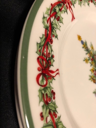 Christopher Radko Traditions HOLIDAY CELEBRATIONS Christmas Salad Plate 8.25”