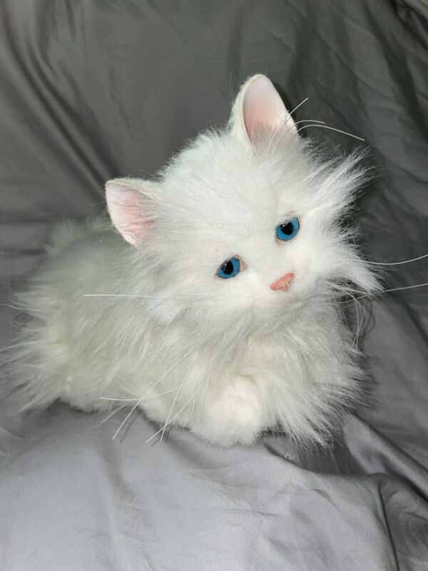 Tiger Electronics Furreal Friends Fluffy White Persian Kitty Cat 2002 Working