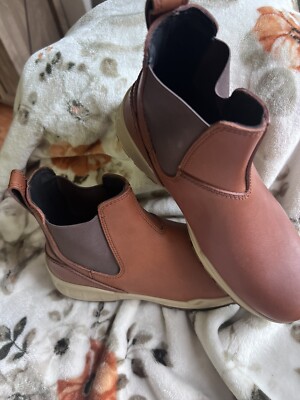 NWOT ECCO Women s Track 25 Chelsea Boot Rust  EU39/US8-8.5