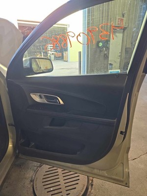 Used Right Front Door Trim Panel fits: CHEVY EQUINOX Right 12 13 14 15