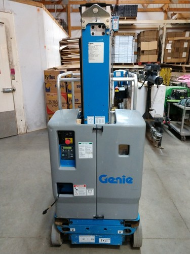 2009 Genie GR20 vertical lift scissor lift man lift low hours