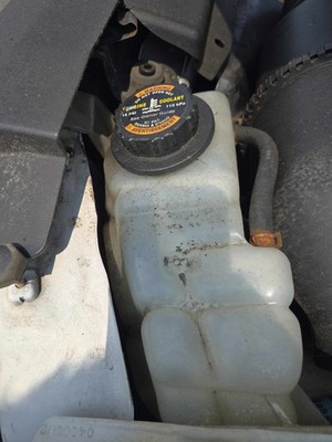 Used Coolant Bottle fits: FORD EXPEDITION 97 98 99 00 01 02