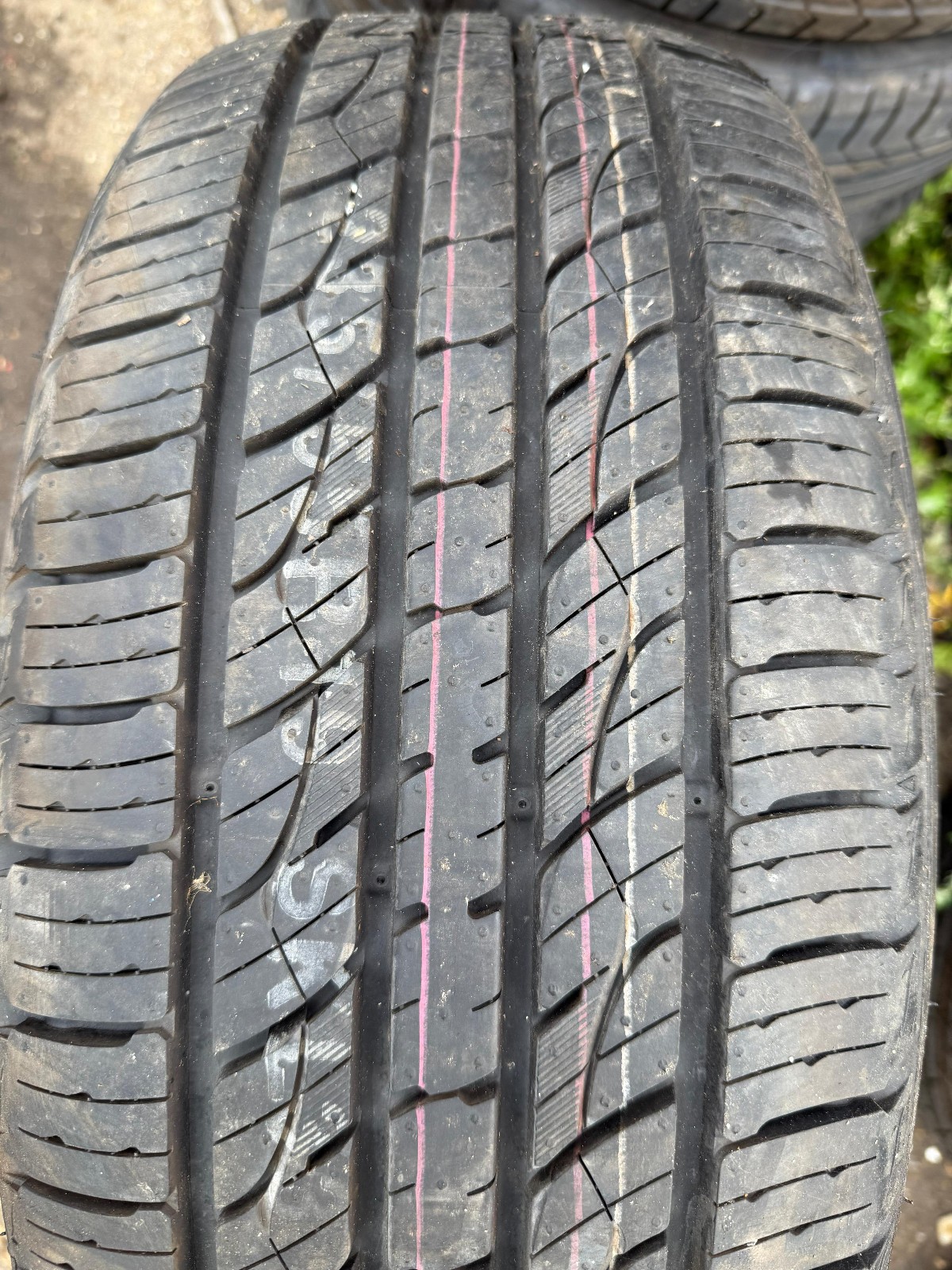 New 235 55 19 Kumho, Crugen Premium, 101H, x1 Tyre (F1_tyres) YD148