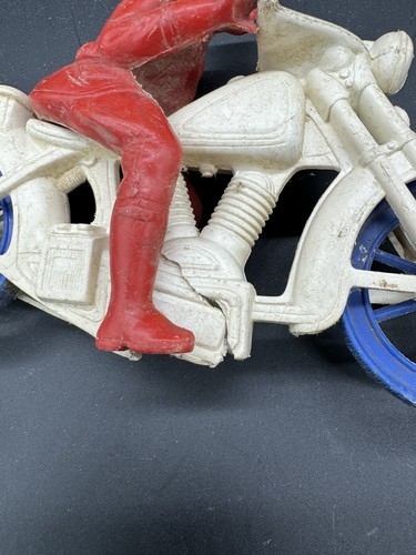LARGE VINTAGE PLASTIC  RENWAL POLICE MOTORCYCLE WITH RIDER Parts Broken