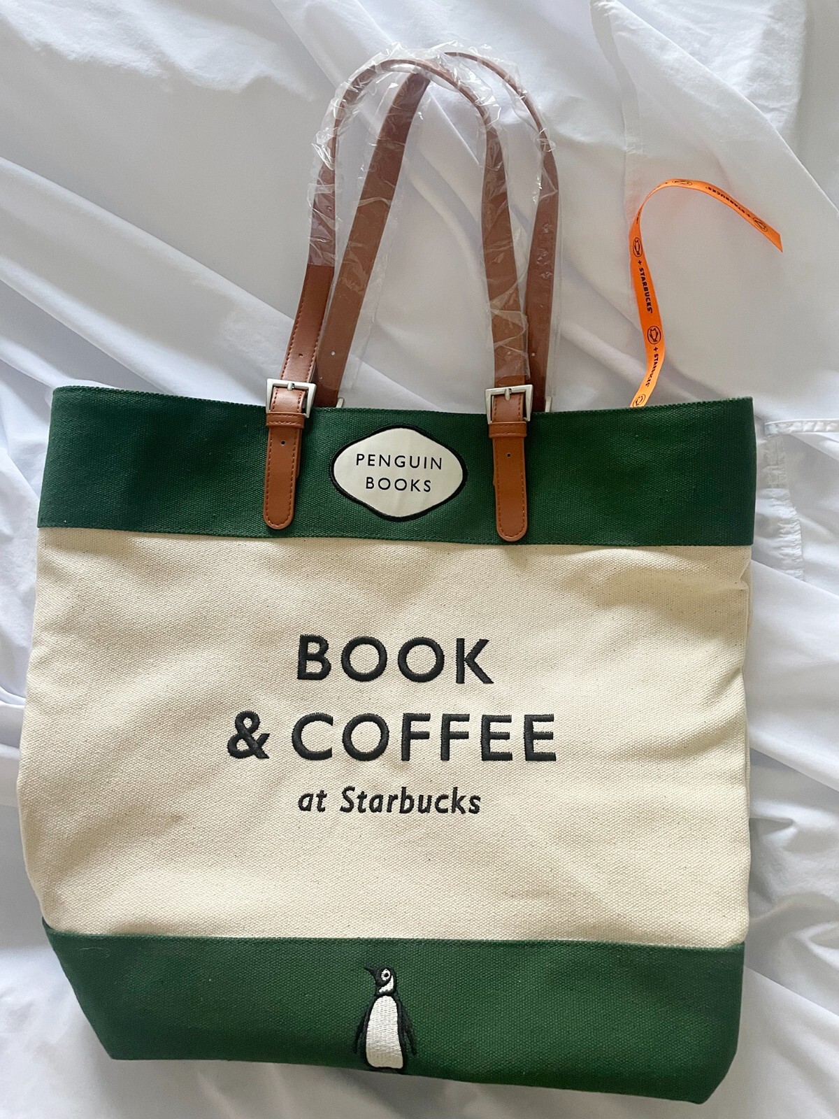 ★人気★ Starbucks PenguinBooks Big Book Bag Paponeis | PenguinBooks Big Book Bag Penguin Random House +