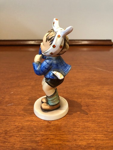 HUMMEL FIGURINE - BOY WITH TOOTHACHE - # 217 - TMK 6 - FREE SHIPPING