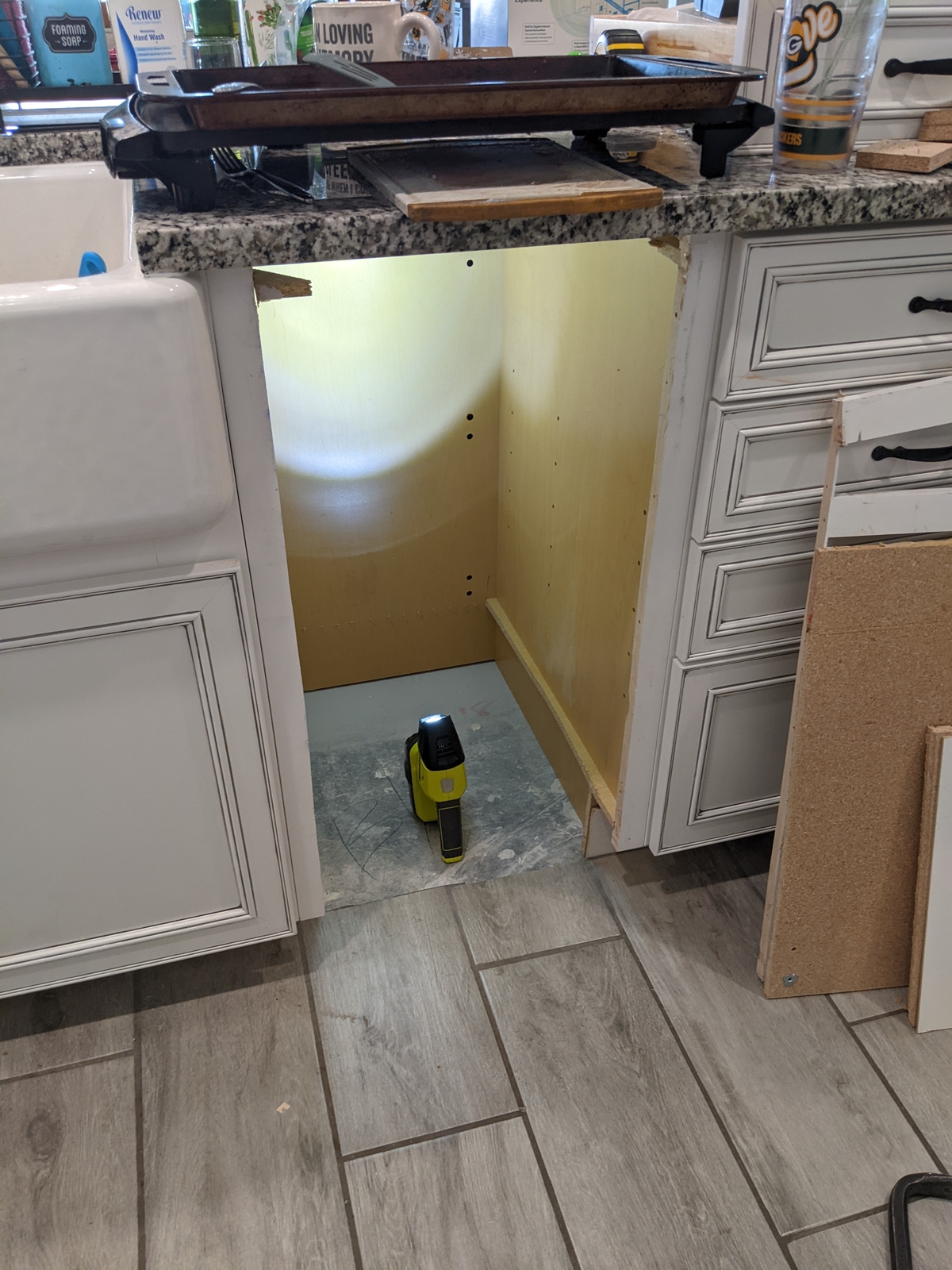 KitchenAid 15" BuiltIn Undercounter Panel Ready Trash Compactor