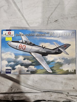 Amodel 1/82 No.72230 Soviet Trainer Aircraft Magnum Box 45