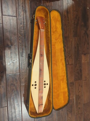 4 String Mountain Dulcimer With Case, Carolyn Parton, Kathy's Dulvimers Box 114