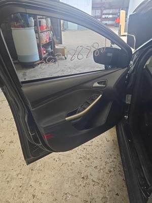 Used Front Left Door Trim Panel fits: FORD FOCUS Left 13 14