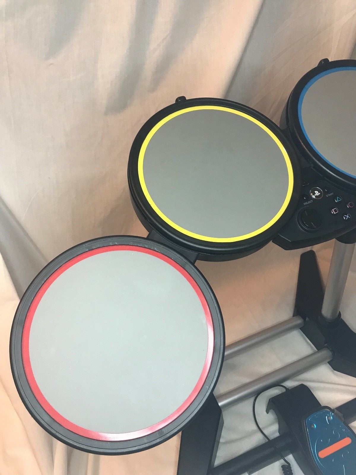 Guitar Hero Wired Drumset PS2 PS3 822148 W/ Foot Pedal - 3 Guitars & Microphone