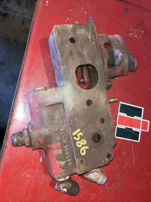121886C1 International Harvester 1586 Bleeder valve Antique Tractor