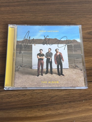 サイン入り　海外雑誌　Jonas Brothers s-l400.jpg