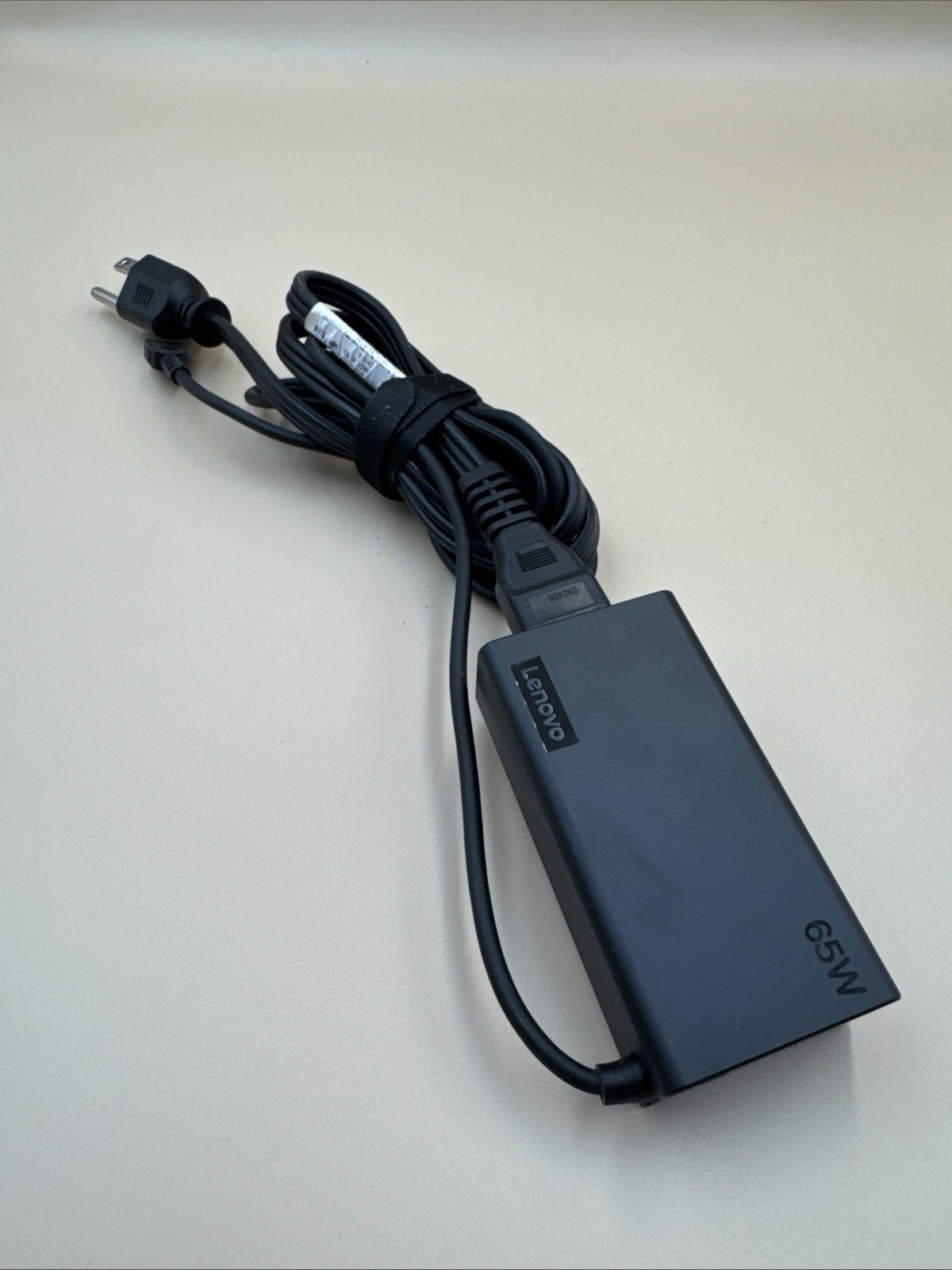 ADLX65YCC3E Lenovo 65W 3.25A 2V USB Type C Adapter 83DK000DUS