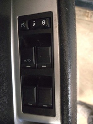 Used Front Door Window & Lock Switch fits: JEEP COMPASS 11-17