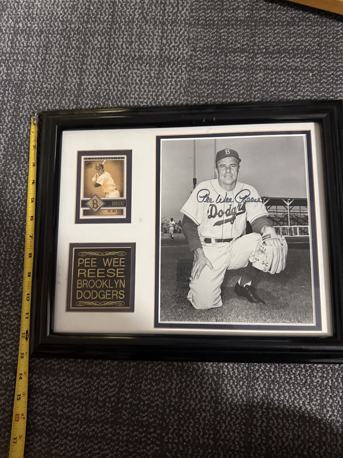 Pee Wee Reese Brooklyn Dodgers Signed Photo 13x16 Frame with game-used bat COA