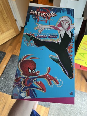 Hot Toys Spider-Man: Into the Spider-Verse - Spider-Gwen 10.6in. Action Figure