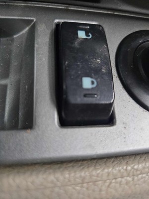 Used Front Door Switch fits: 2014 Ford Expedition Driver's lock Grade C