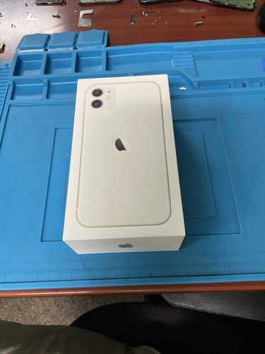 iPhone11 ホワイト Amazon.com: Apple iPhone 11, 64GB, White - Fully Unlocked