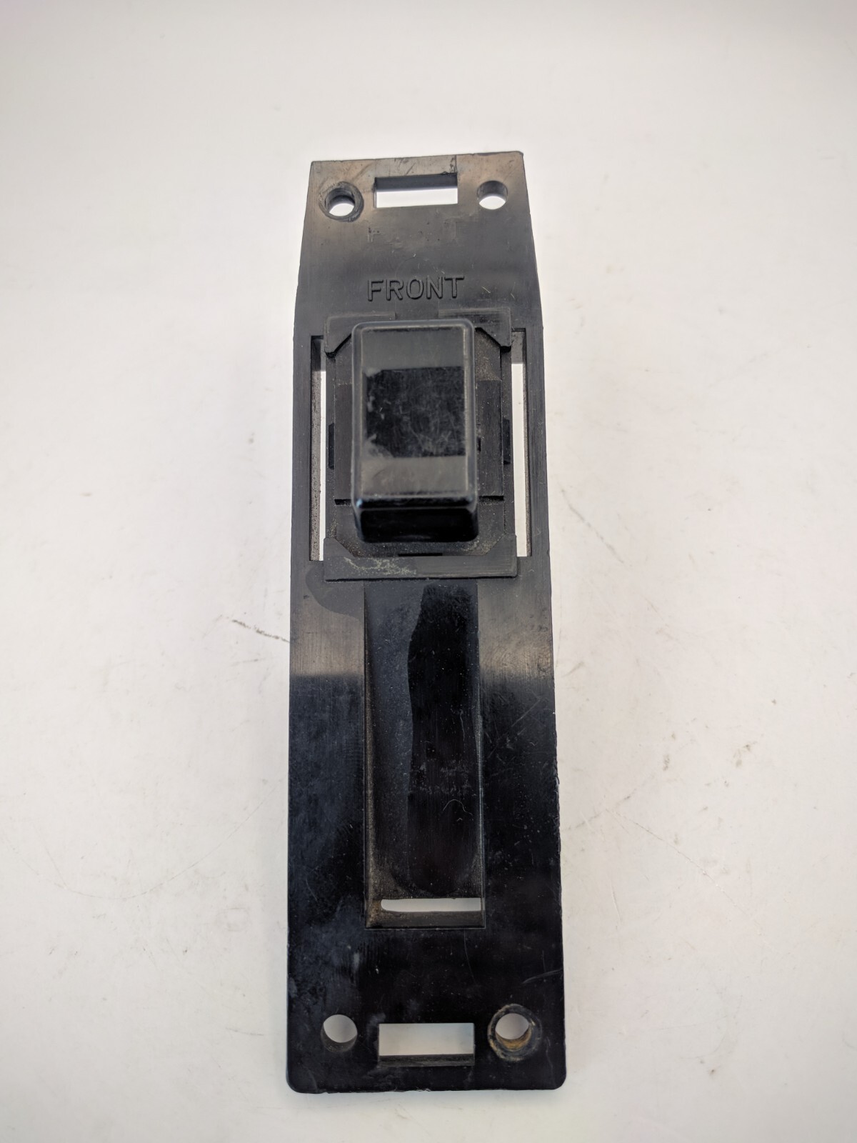 sin-san Renovators Supply Manufacturing HUDSON 25 7/8 In Triangular