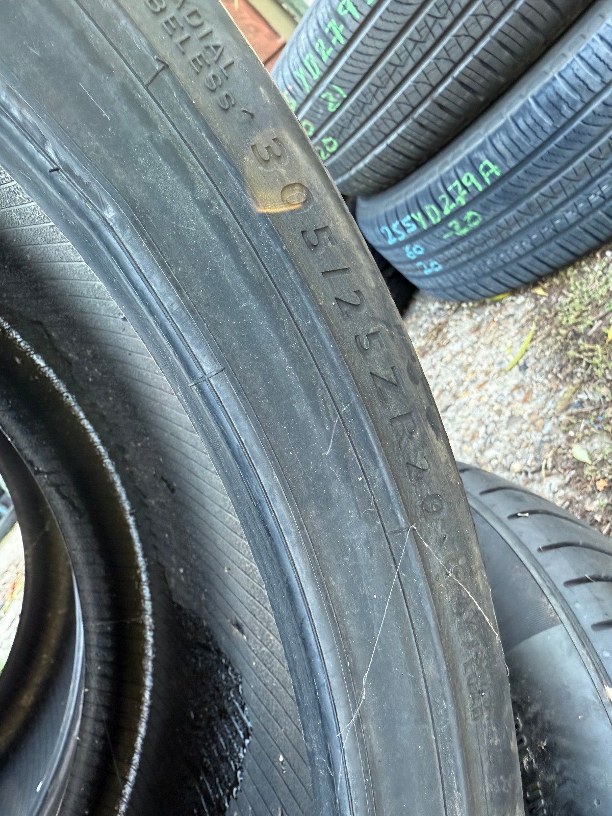 New 305 25 20 Dunlop Sport Maxx RT  Tyres x2, 97y, A Pair (F1_tyres) YD280