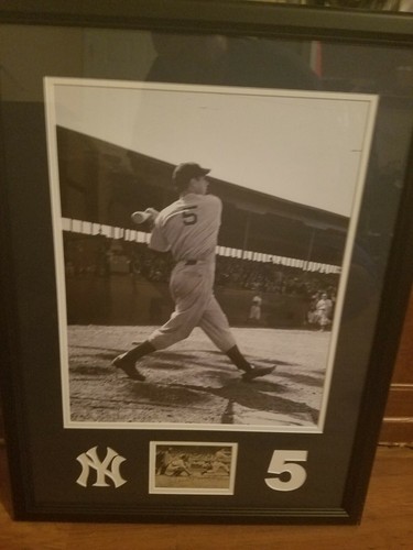 Joe DiMaggio Autograph PSA/DNA