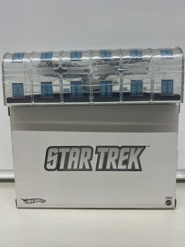 Sdcc Star Trek Uss Enterprise Ncc-1701 Space Dock Comic Con