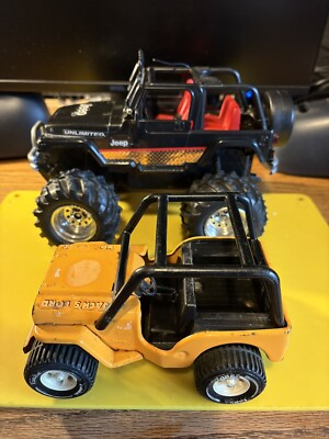 VINTAGE 1/24 TONKA JEEP USED MADE USA 6 L+BLACK 4x4 R/C JEEP NO REMOTE L-T