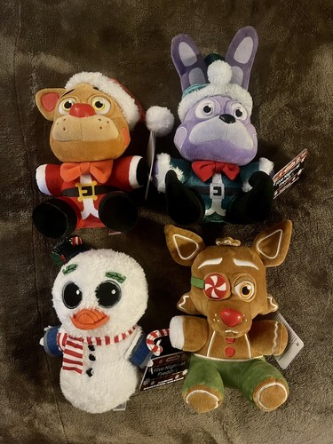 Funko FNAF Christmas Holiday Plush 2023 Freddy, Foxy, Chica Funko FNAF Christmas Holiday Plush 2023 Freddy, Foxy, Chica