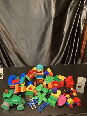 BULK LOT VRAC KG First Age 1st Bricks Like LEGO DUPLO