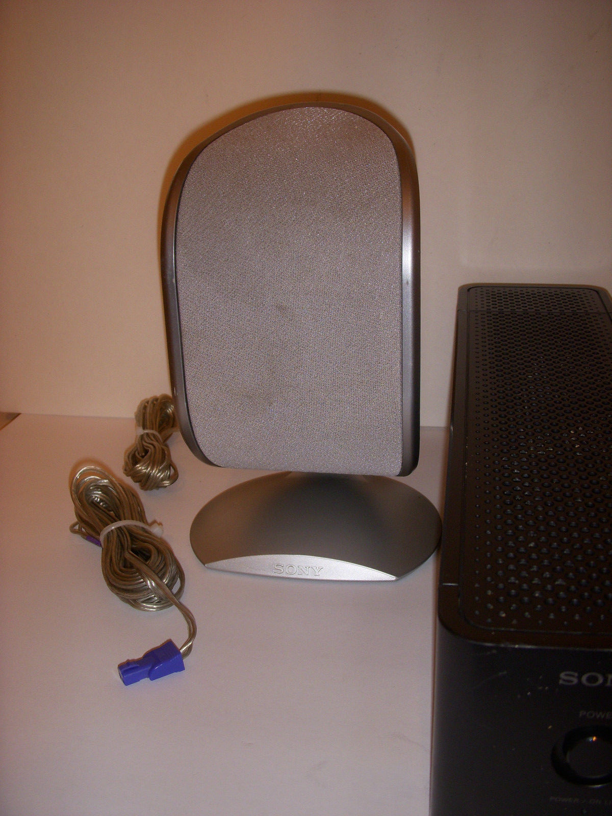 SONY TA SA100WR Surround Amplifier for Home Theater Systems, Bundle