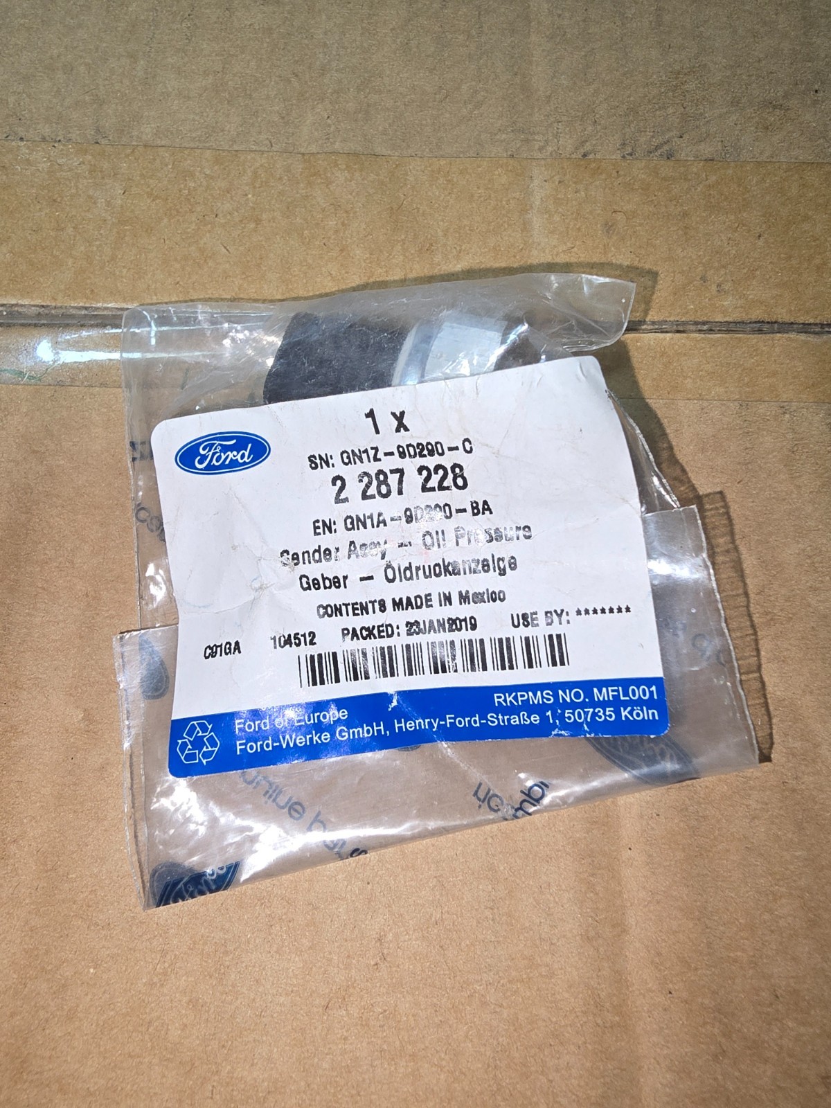 Ford Fiesta Focus Kuga Puma C-Max Oil Pressure Sensor. Genuine 2287228