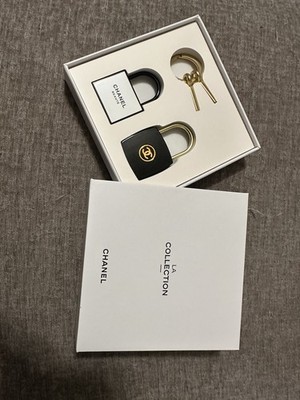 CHANEL ノベルティ キーホルダー&ロック CHANEL PadLock Lock & Key Set Rare Counter VIP Giveaway Gift Bag