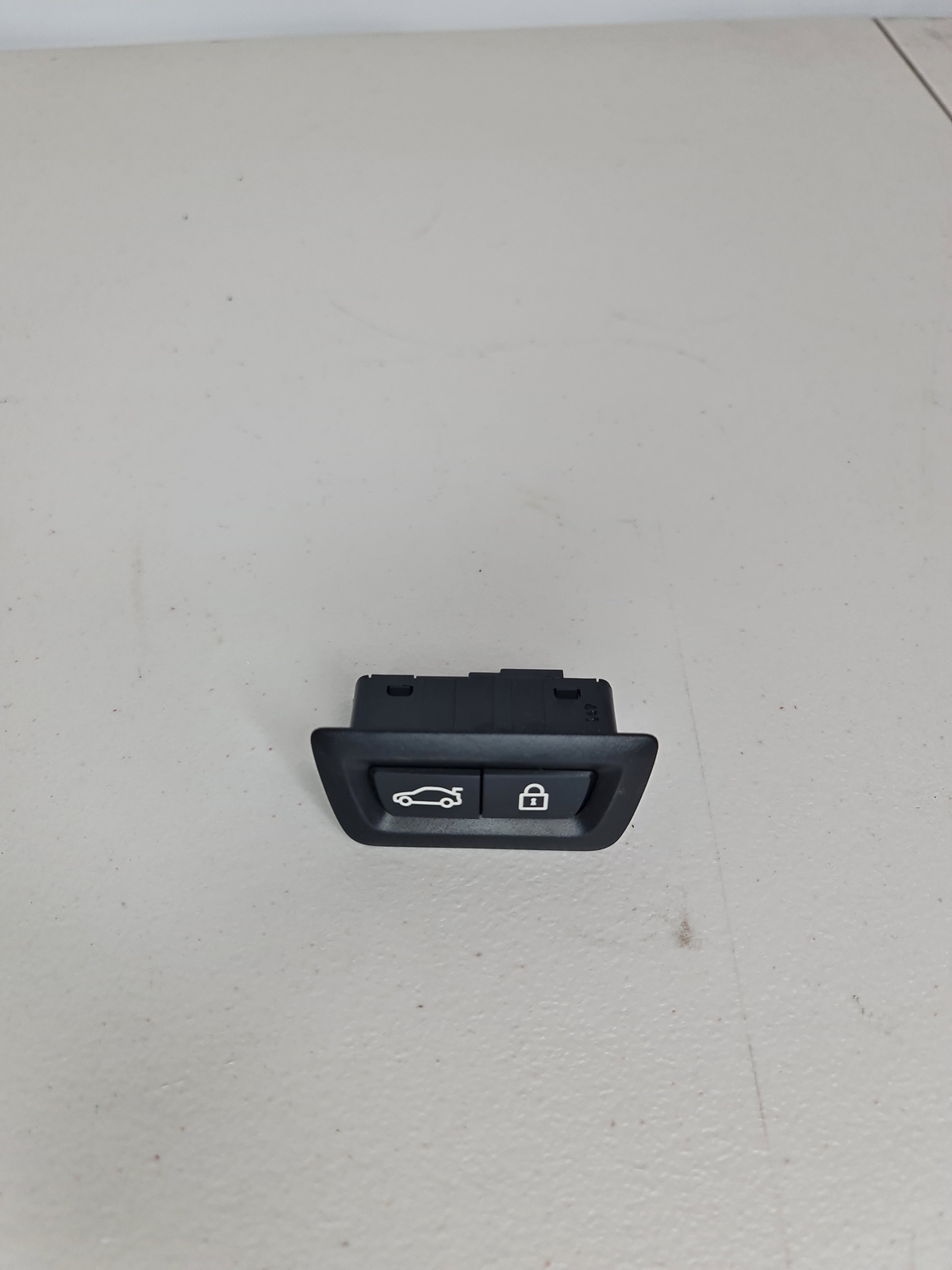 BMW G80 tailgate switch 9275121 61319275121
