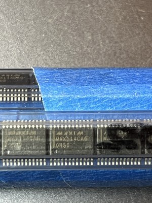 Lot of 2 pcs. NOS MAXIM INTEGRATED PRODUCTS MAX114CAG.