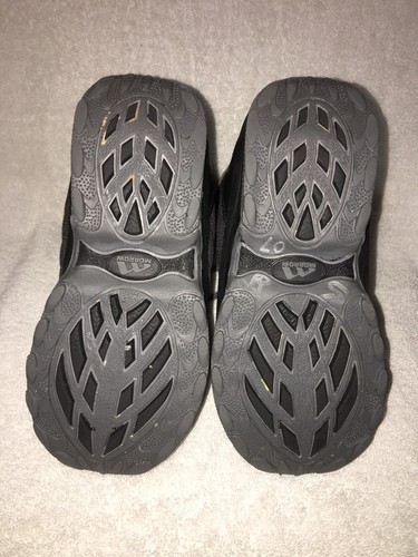 Morrow Black Snowboard Boots Slick Kids Size 5